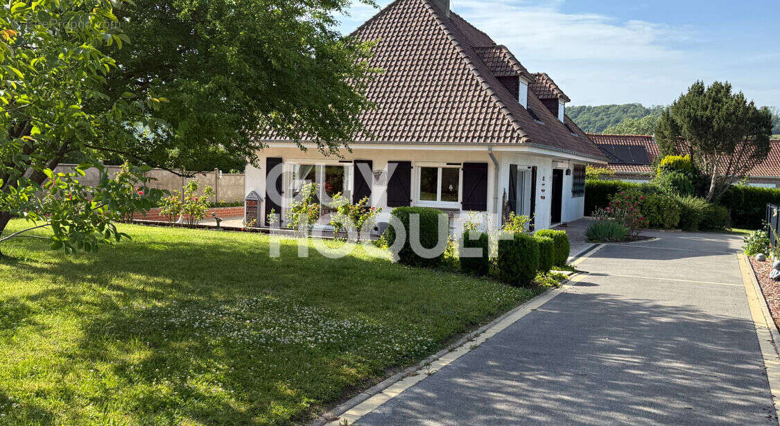 Maison à BONNINGUES-LES-ARDRES