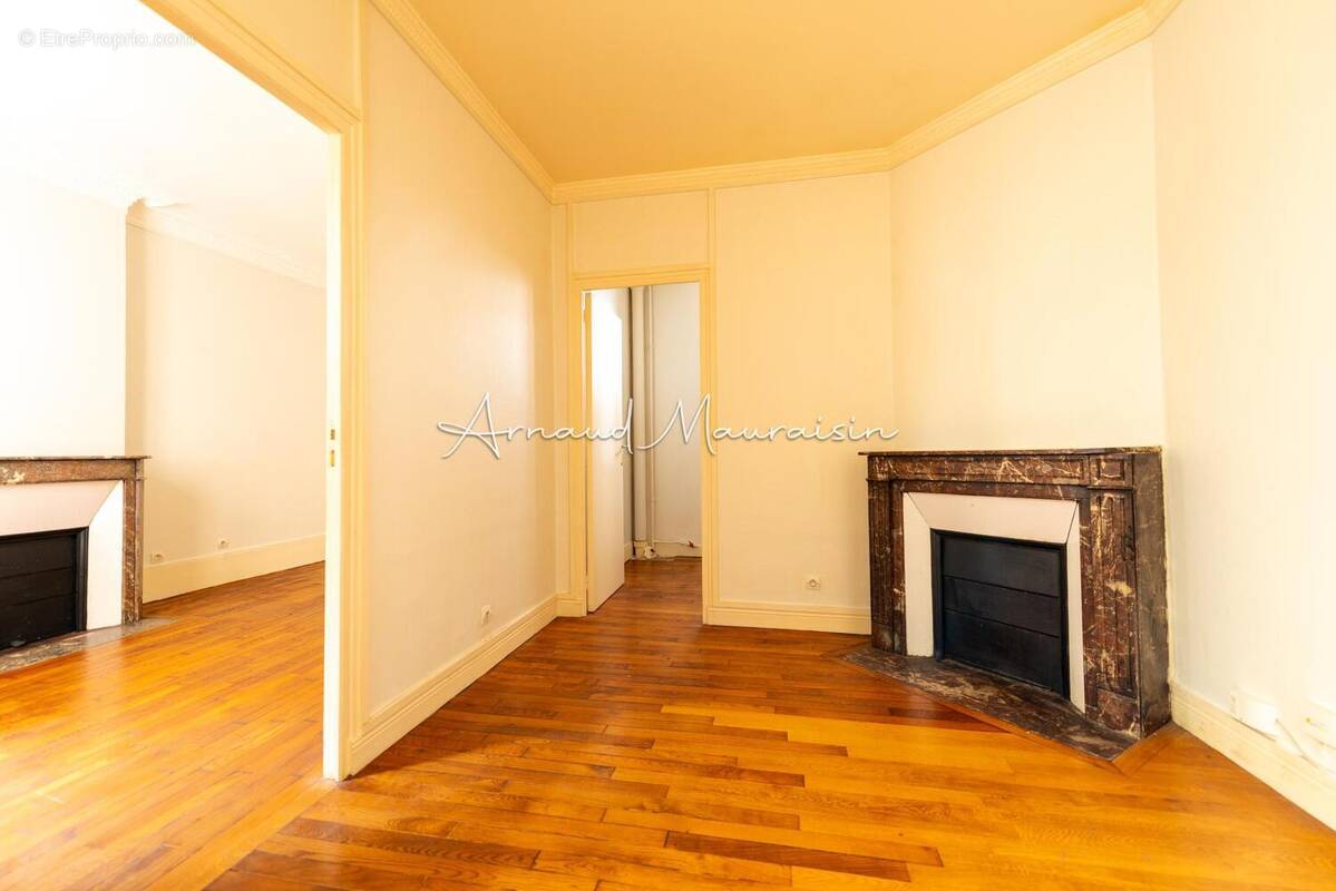 Photo 1 - Appartement à PARIS-18E