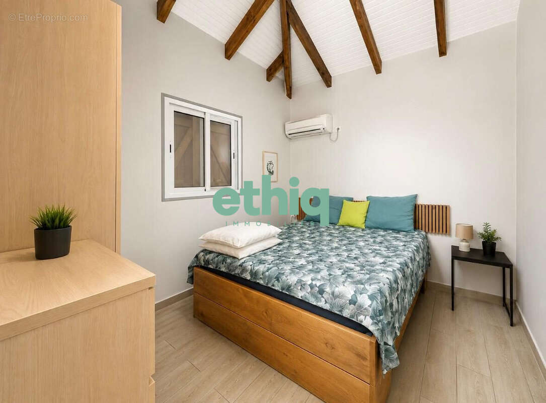 Appartement à DESHAIES