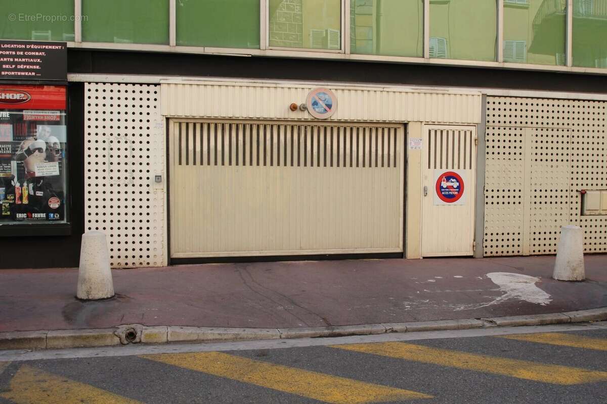 Parking à NICE