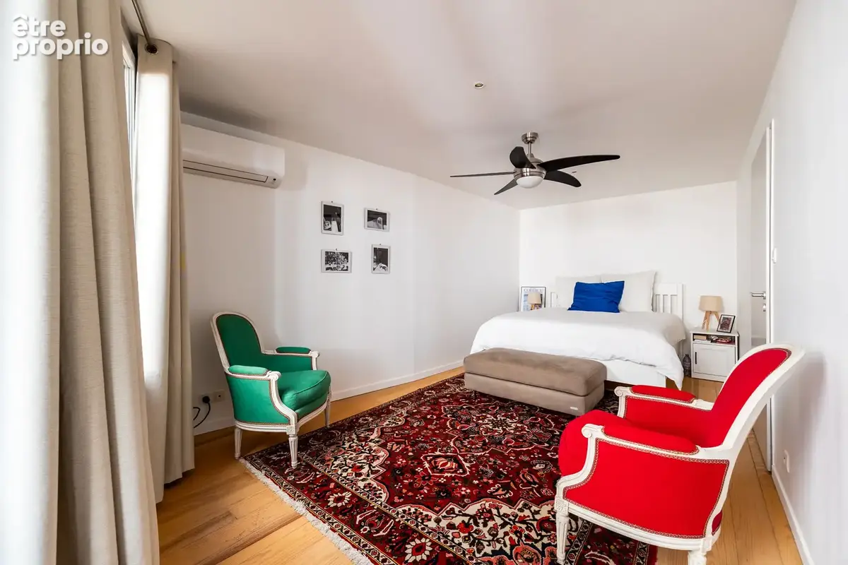 Appartement 3 chambres + bureau avec cour en plein coeur du quartier saint seurin - photo 7