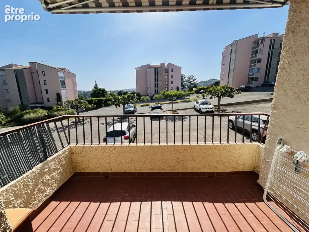 Appartement 1 pièce 32 m² à vendre à Greoux-Les-Bains (04800) - photo 2