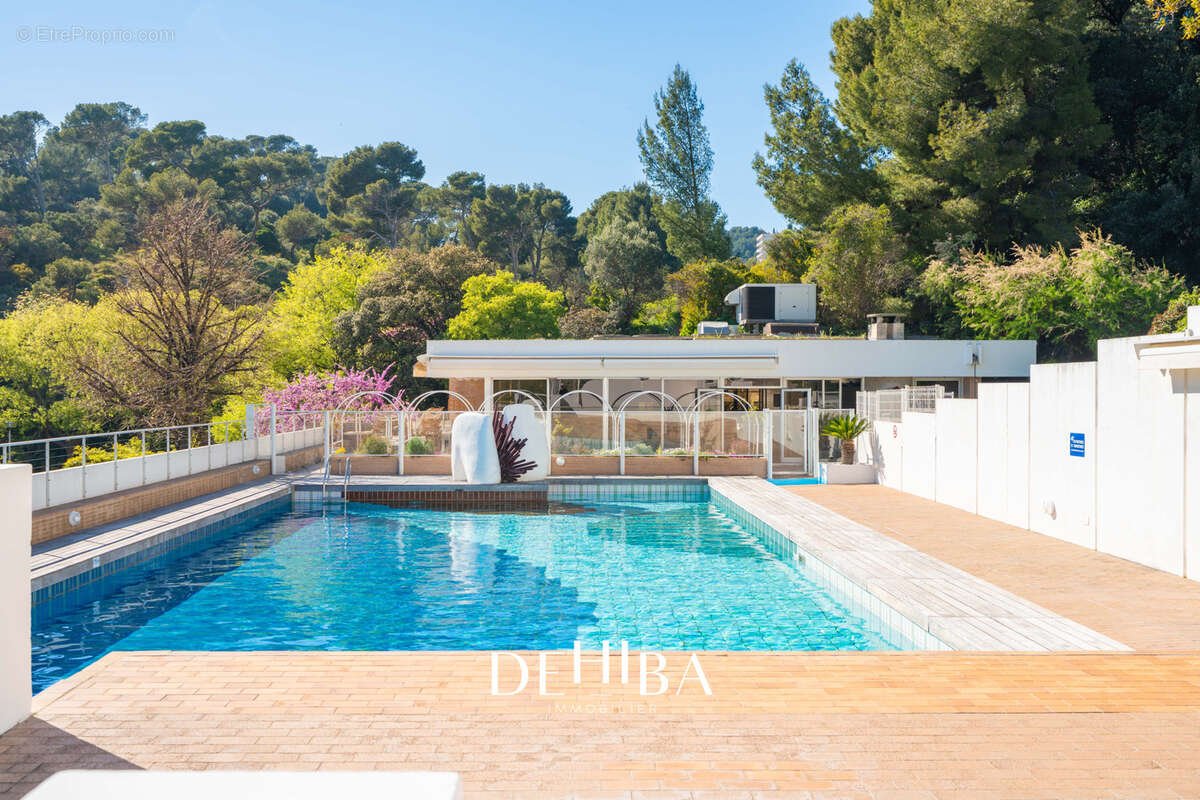 Appartement à MARSEILLE-8E