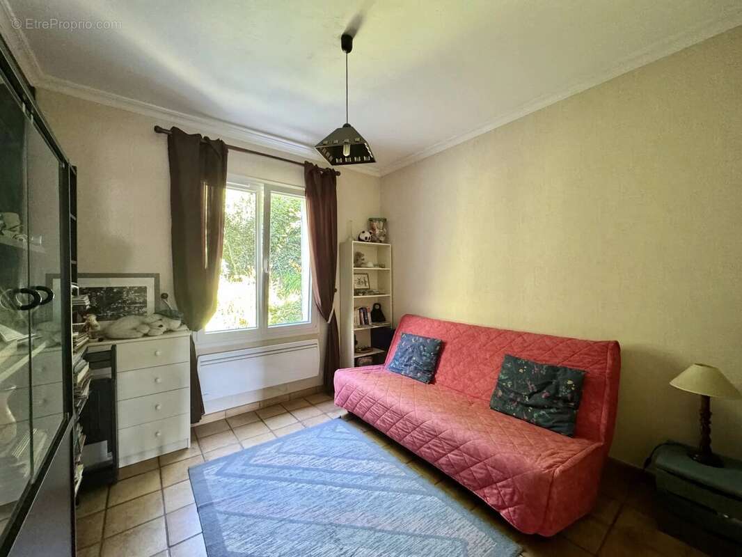 Maison 200 m² à Verrieres-Le-Buisson  - photo 18