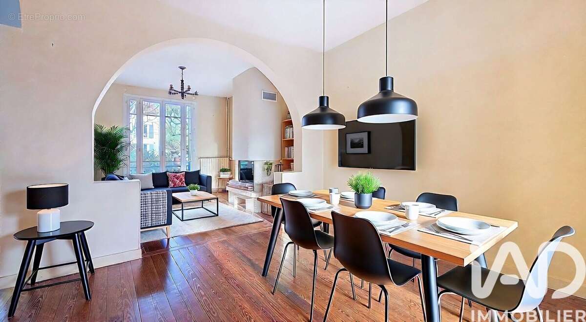 Photo 2 - Maison à LE RAINCY