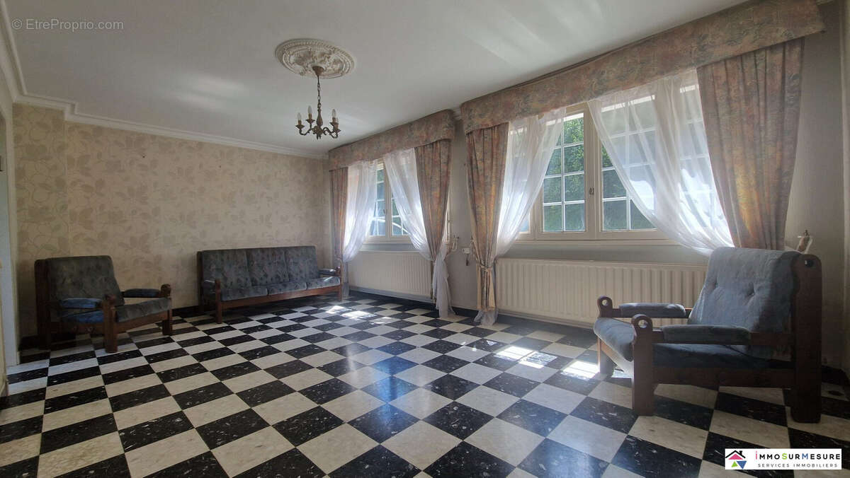 Maison 102 m² à Saint-Pol-Sur-Ternoise  - photo 2