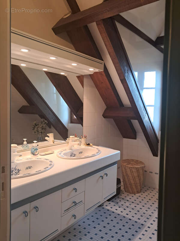 Maison à LUBERSAC