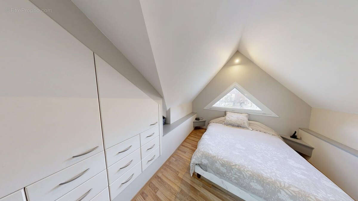 Maison à LES AVENIERES