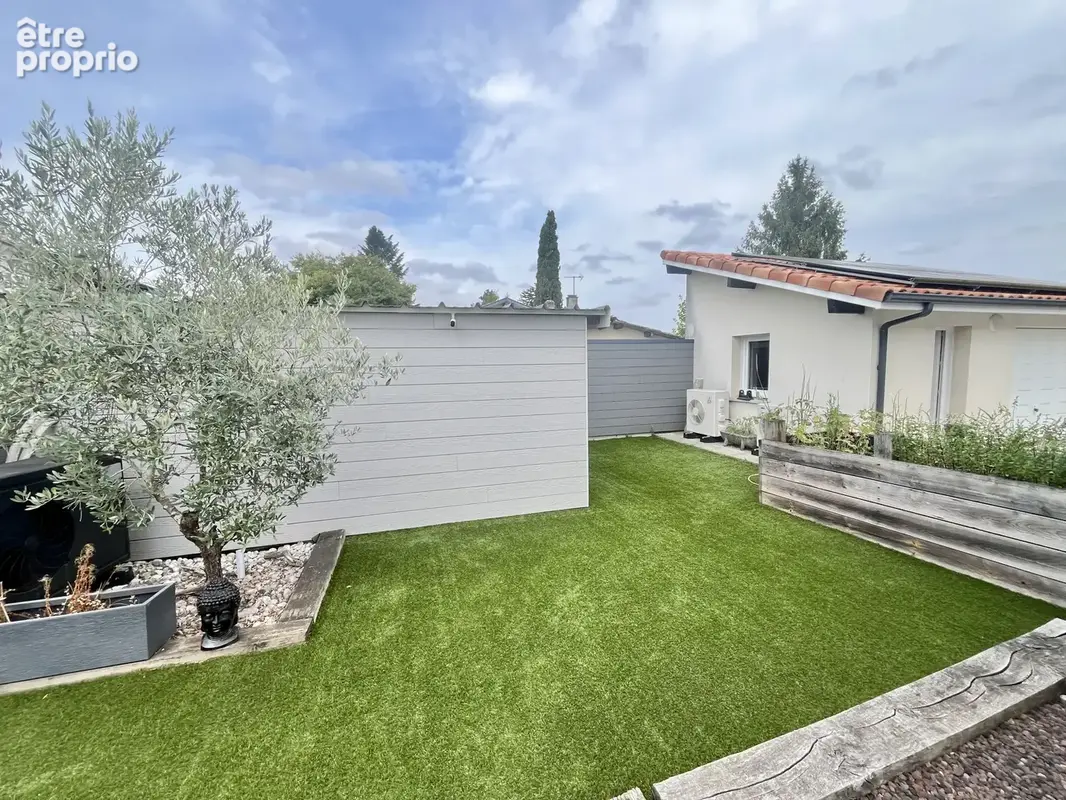 Coup de cœur   Élégante contemporaine de plain-pied avec piscine chauffée - photo 25