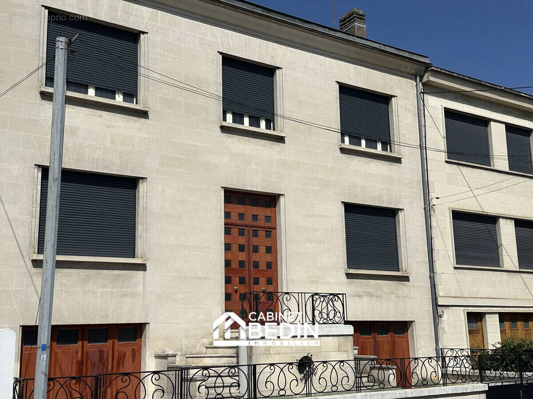 Maison 190 m² à Begles  - photo 8
