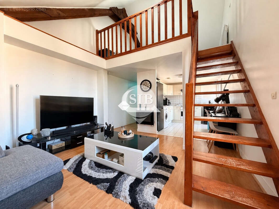 Appartement à LINAS