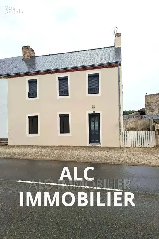 Maison à FRESNAY-SUR-SARTHE