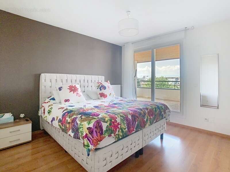 joli T5 Duplex copropriété de standing ANNEMASSE (74) - photo 8