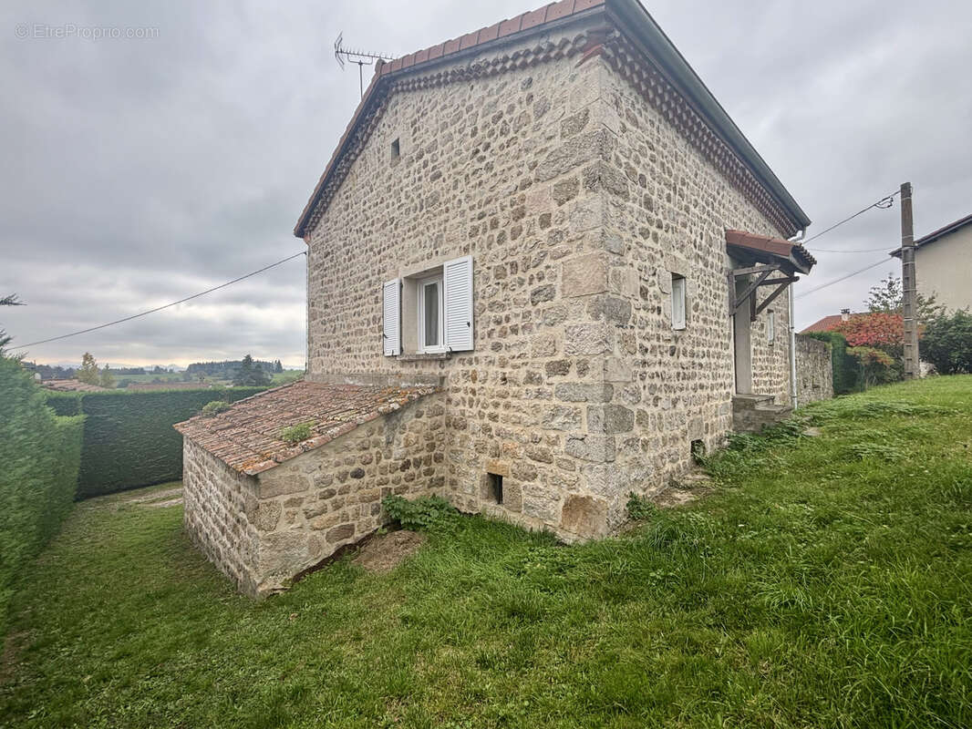 Maison à LES VILLETTES