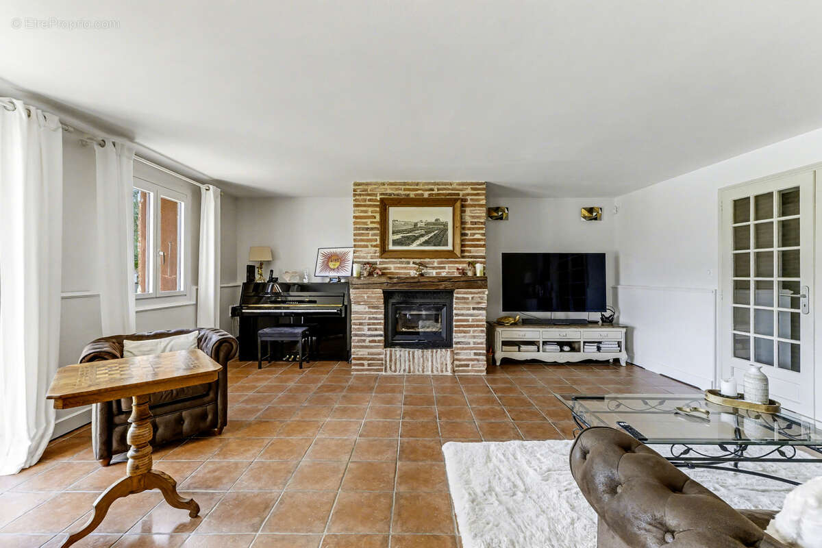 Maison à CASTELMAUROU