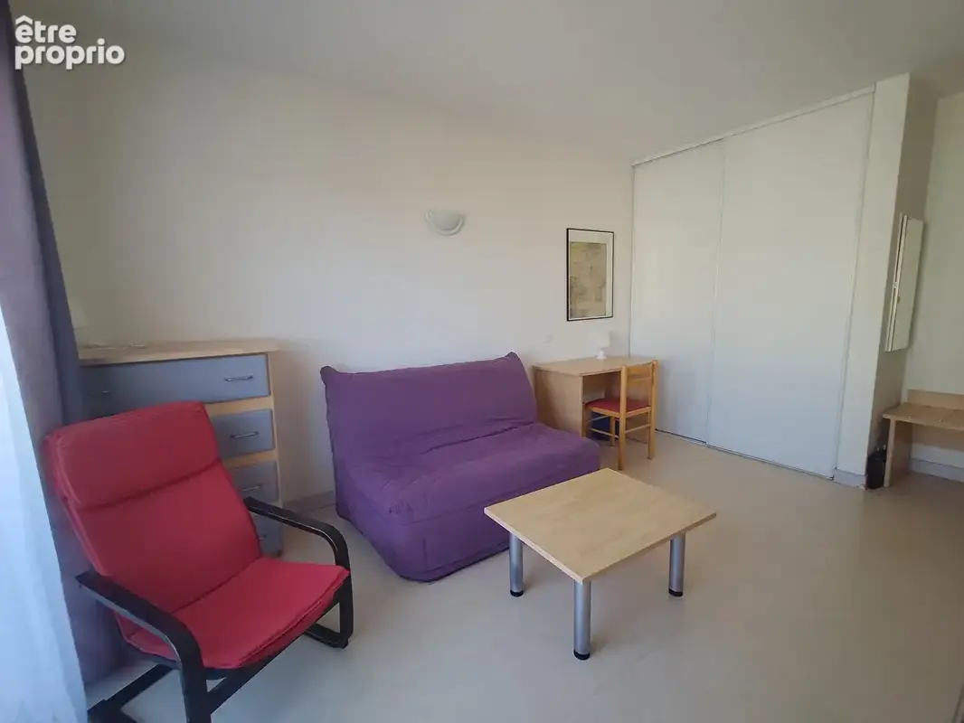 Lot de 2 studios meublés - 1 loué + 1 libre - port de rochefort - photo 4
