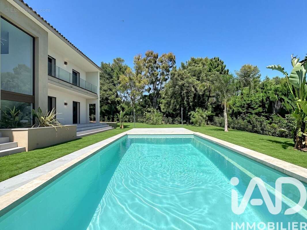 Photo 2 - Maison à LES ISSAMBRES