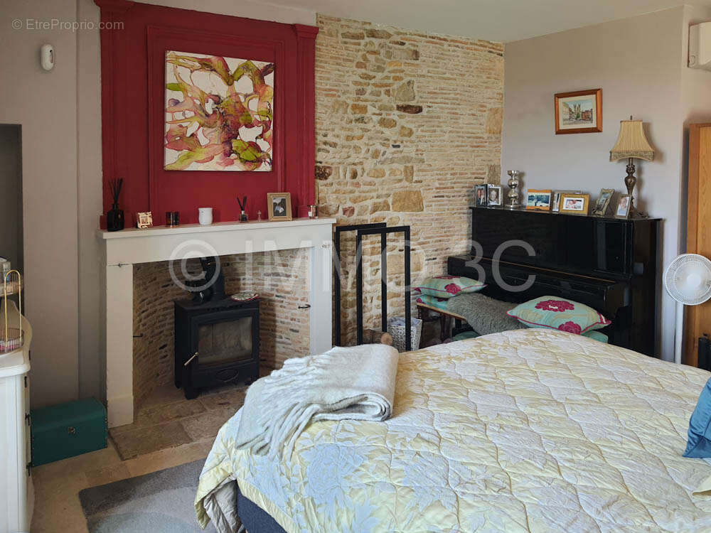 Maison à CHARROUX