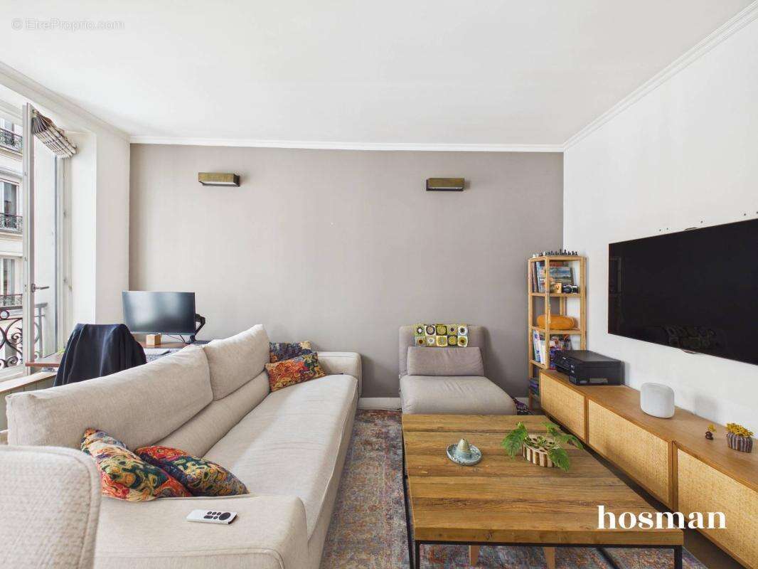 Coup de coeur - 40 m2 - Lumineux - Traversant avec cave - Rue des Trois Frères - photo 6