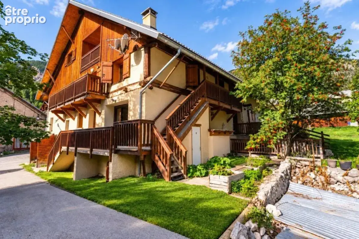Maison à VAL-DES-PRES