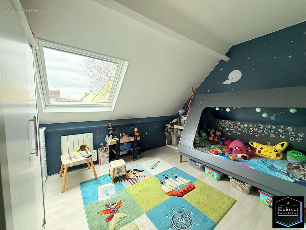 Maison à LE PLESSIS-BELLEVILLE