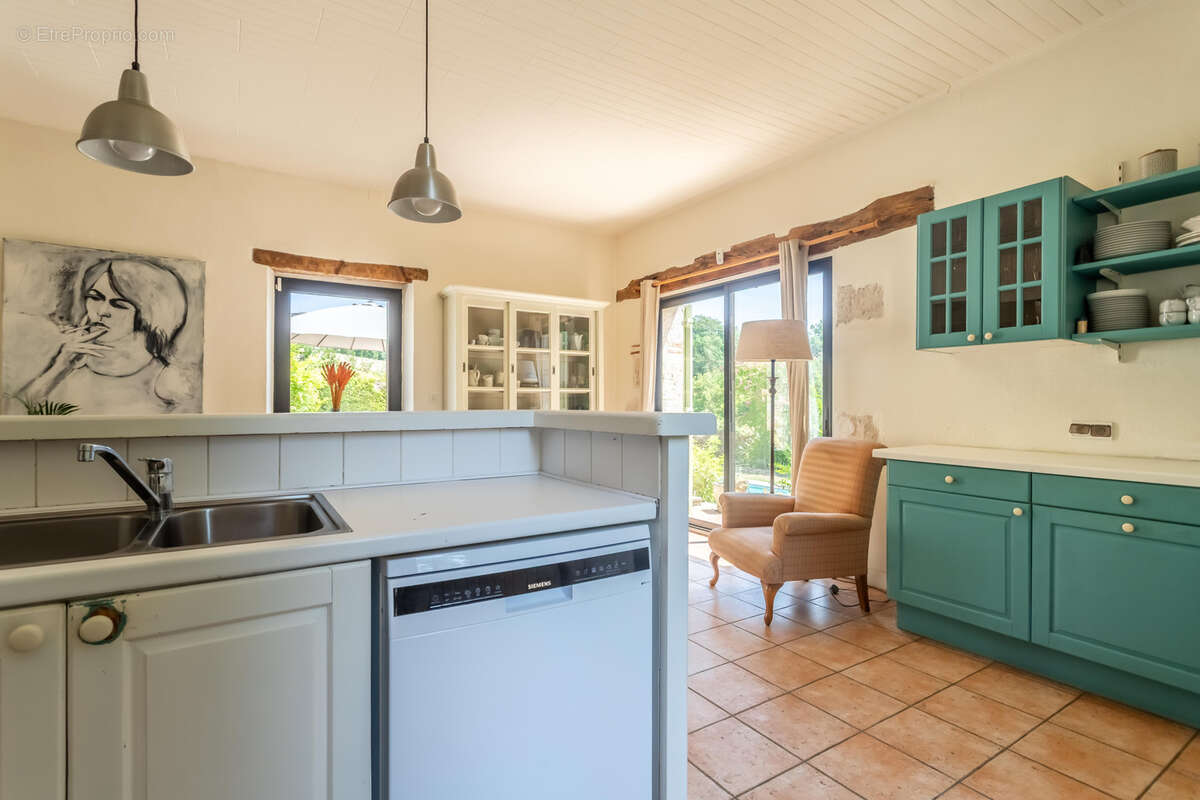 Maison de campagne avec piscine et grange - photo 19