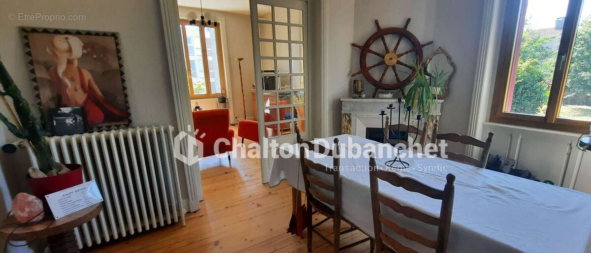 Maison Feurs 10 pièce(s) 163.28 m2 - photo 7