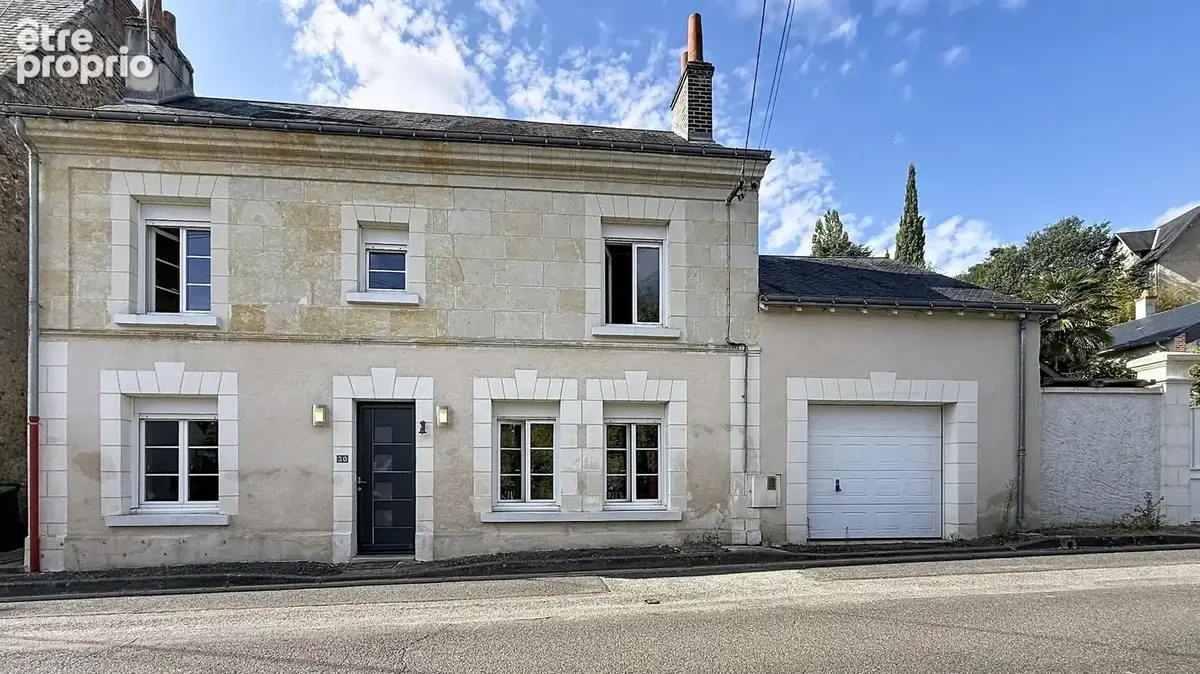 SAINT-ANTOINE-DU-ROCHER – Maison de caractère en tuffeau avec piscine - photo 19
