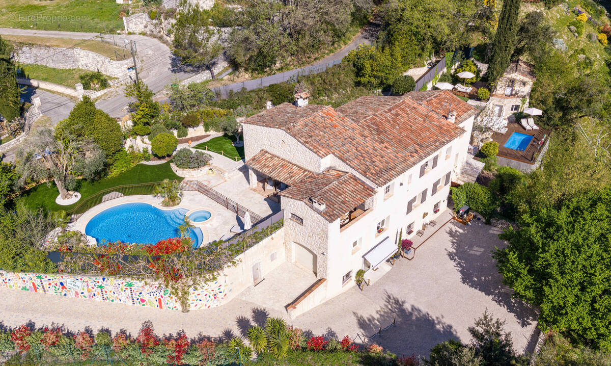 Maison à LA COLLE-SUR-LOUP