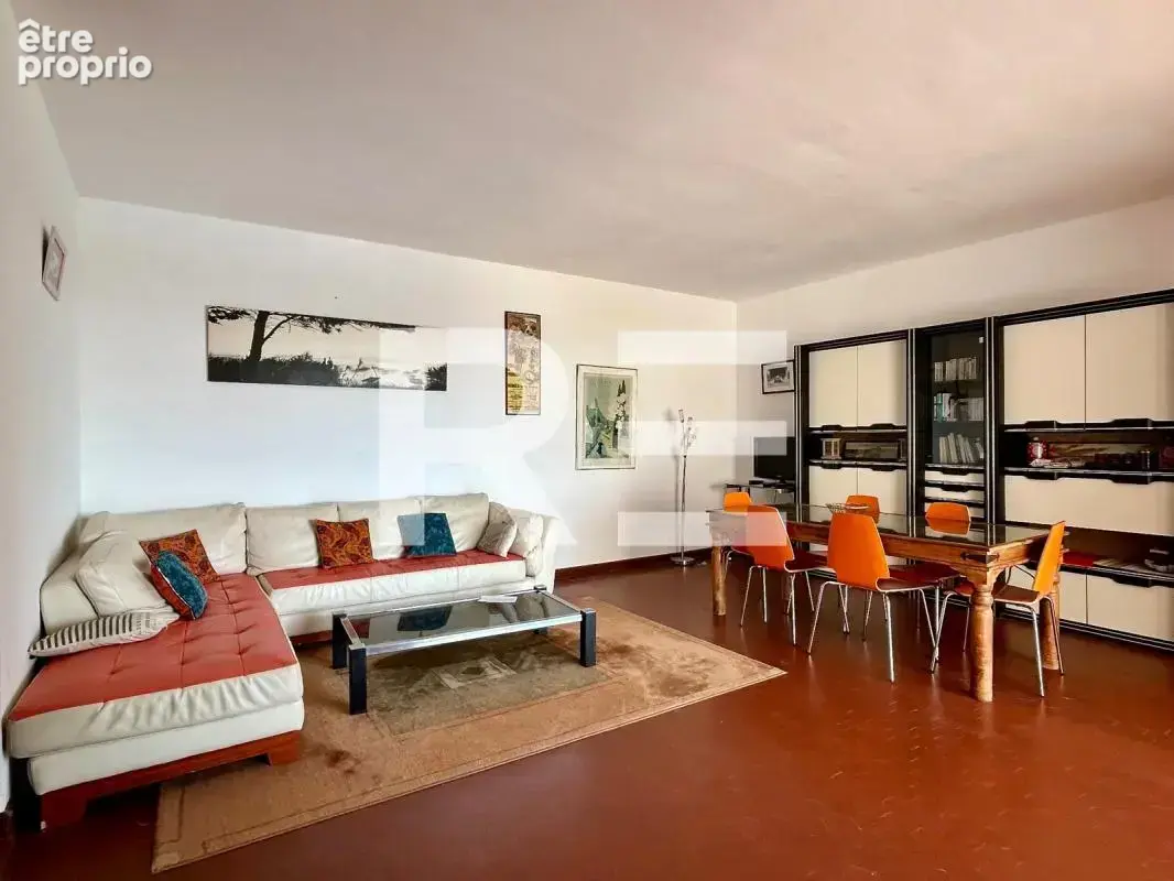 Appartement t4 avec ascenseur, terrasse, piscine et vue mer - photo 4