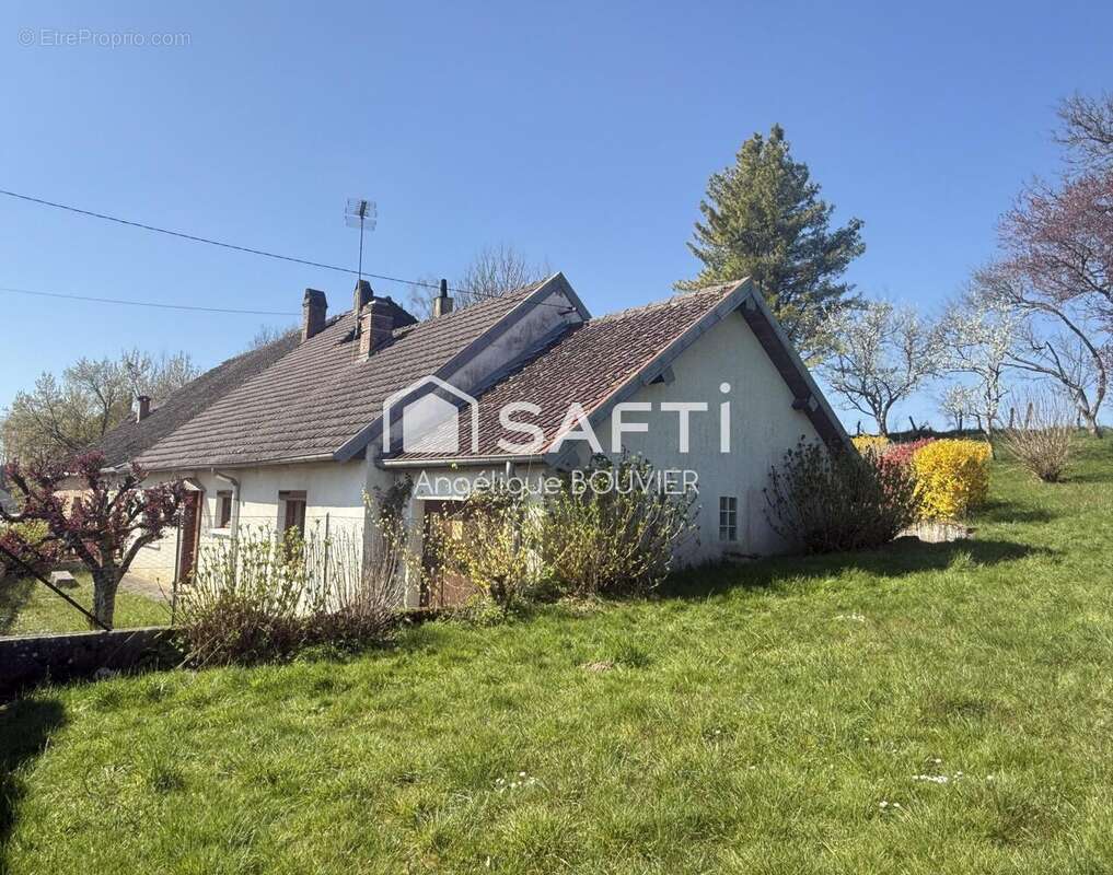 Photo 3 - Maison à MONT-SOUS-VAUDREY