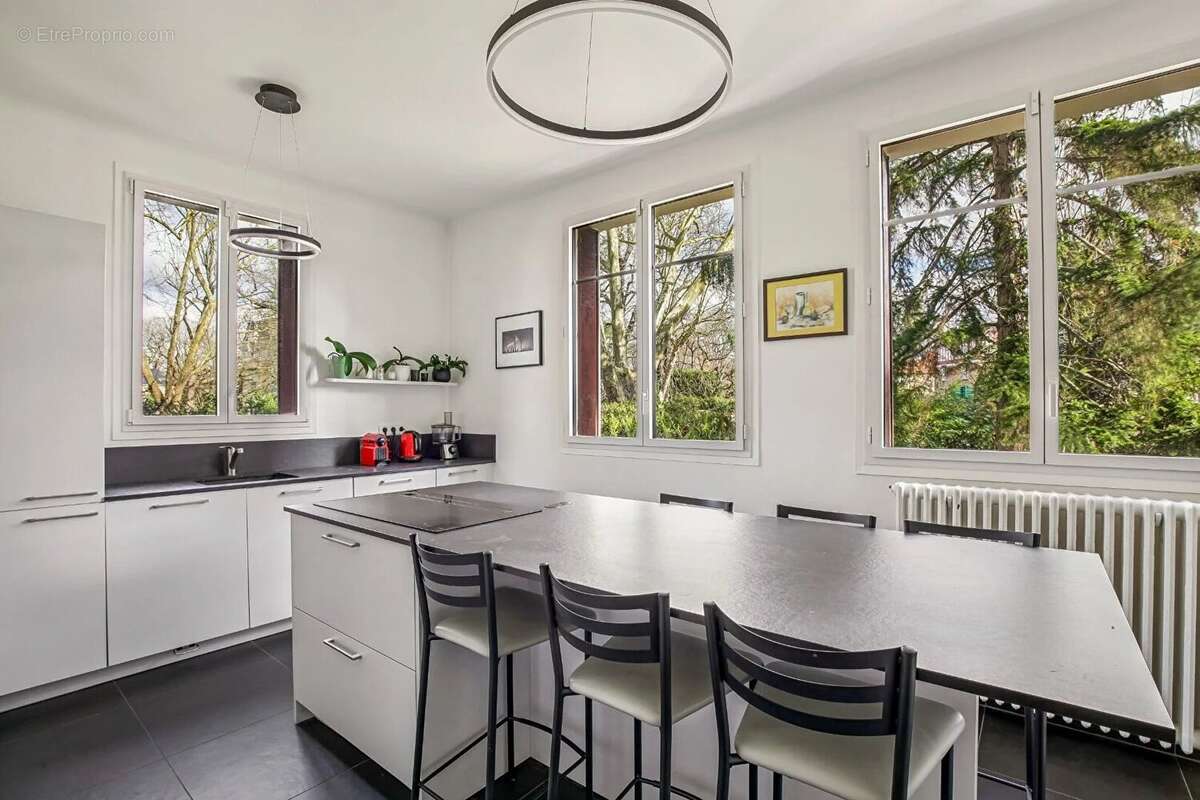 Maison à LE VESINET