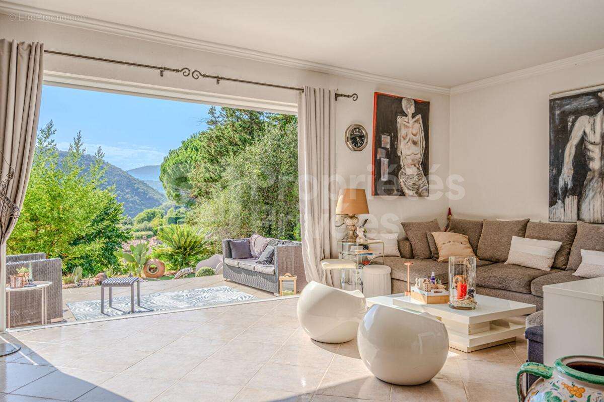 Villa 182m²  - 4 pièces - 3 chambres - terrain 1 500 m² - photo 3