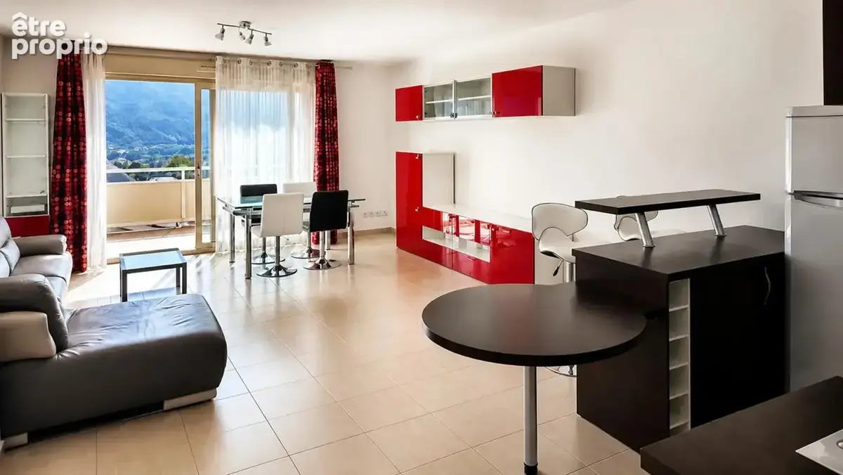 Appartement 3 pièces de 70 m² à Mercury - photo 2