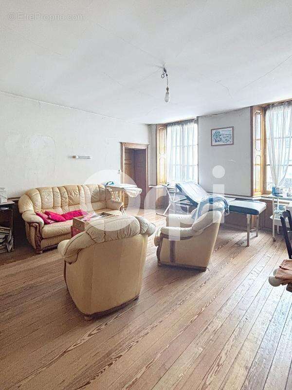 Appartement à NEUFCHATEAU