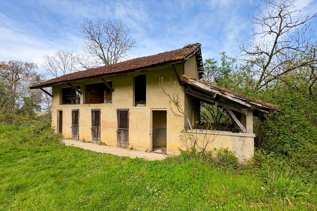Maison à LAUJUZAN