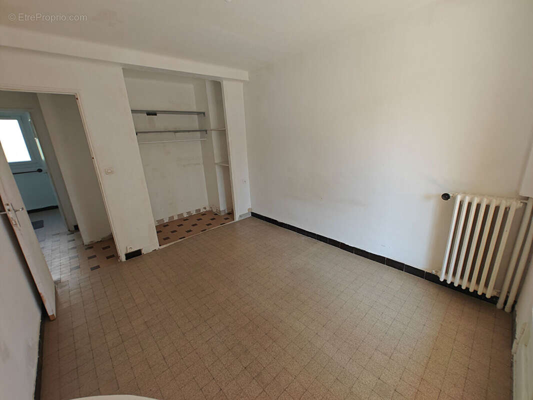 Appartement Toulon Est 4 pièces 68 m2 avec balcon, ascenseur et cave dans résidence sécurisée avec stationnement - photo 8