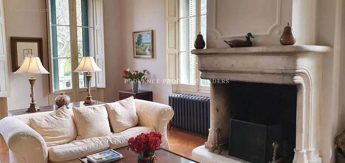 Maison à DRAGUIGNAN