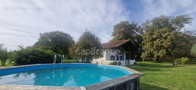 Maison à CREON-D&#039;ARMAGNAC