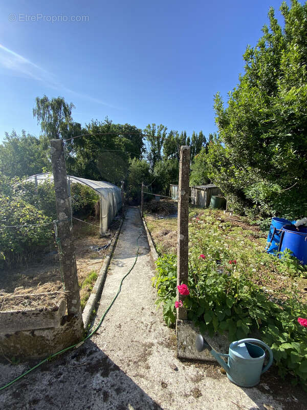 Maison à FONTAINE-AU-PIRE