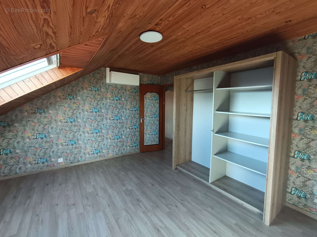 Maison à CHAVANNES-SUR-L'ETANG