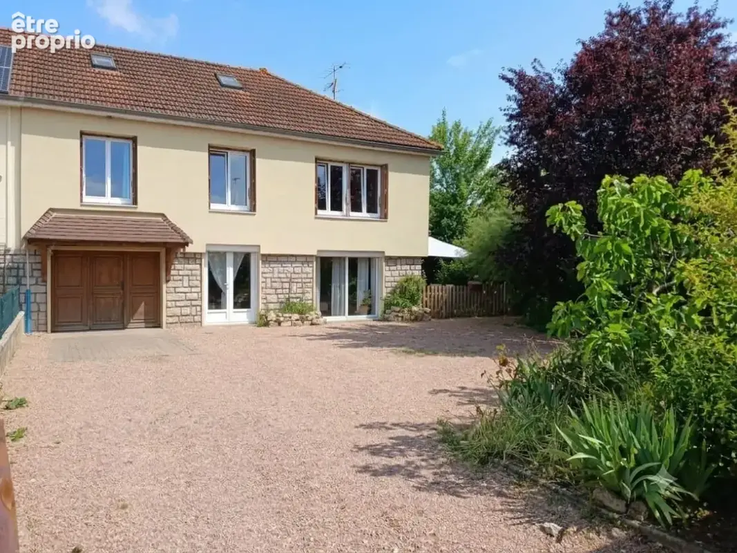 Maison 7 pièces 103 m² · à Chatenoy-le-Royal · 103 m² · 190 000 €