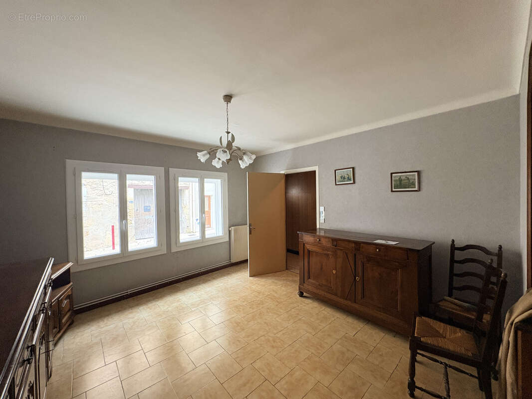 Maison à LA CALMETTE