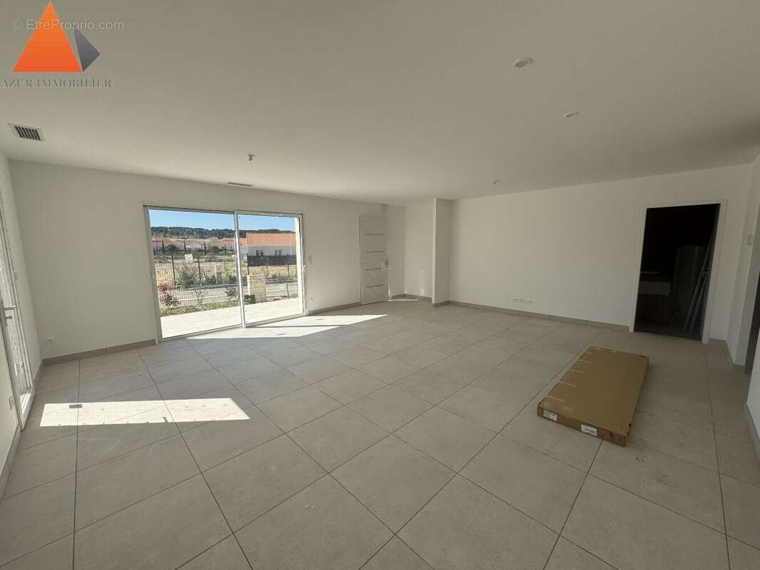 Maison à NISSAN-LEZ-ENSERUNE