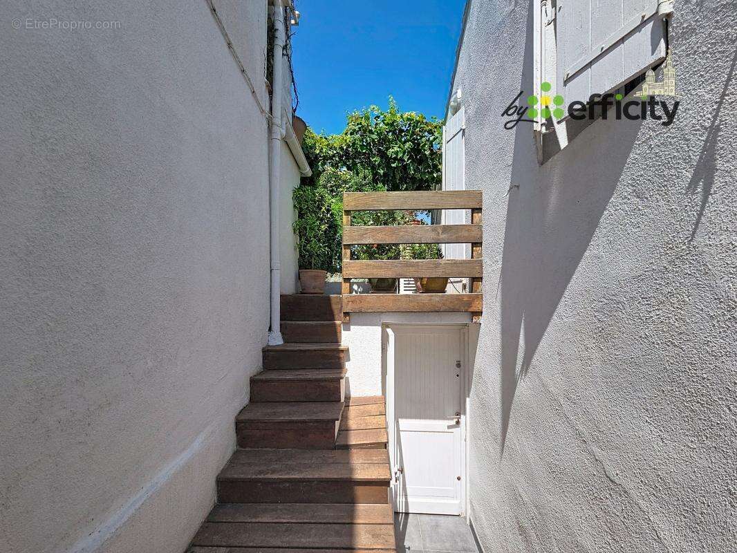 Maison à MARSEILLE-6E