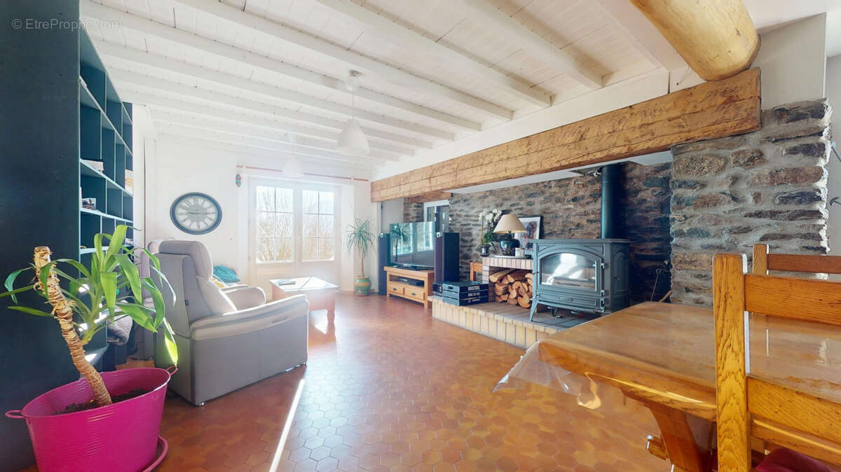 Maison à YSSINGEAUX