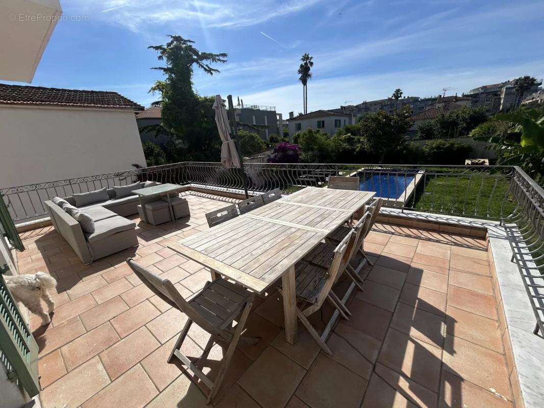 Maison à VALLAURIS