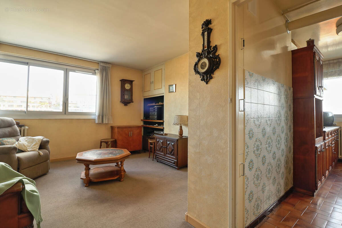 Salon - Appartement à SEVRES