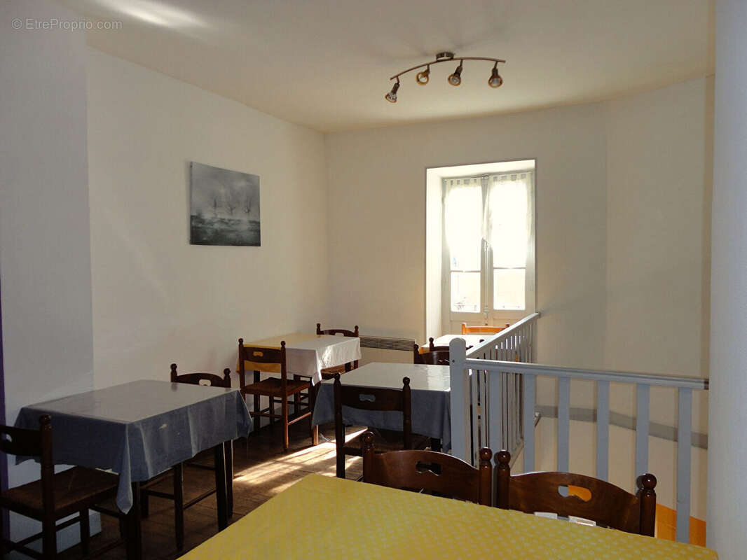 Commerce et logement - photo 3
