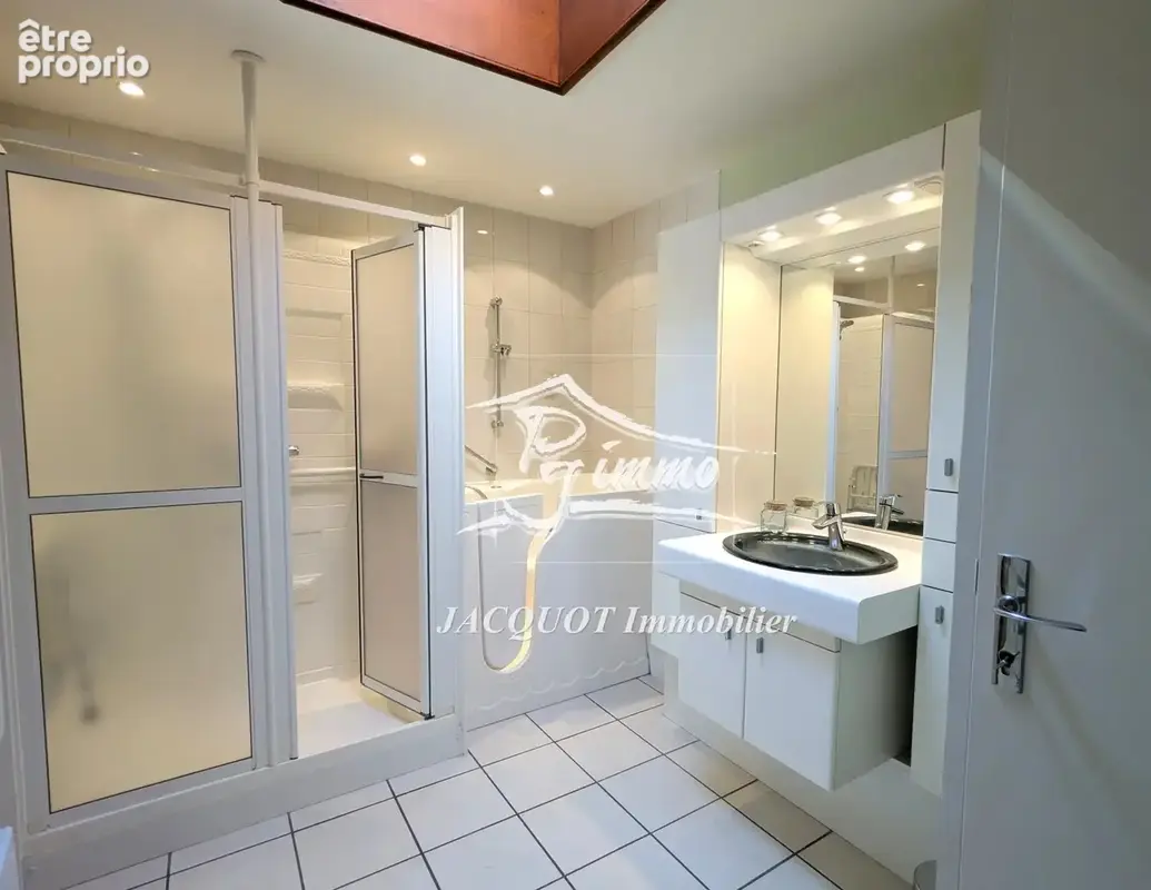 Maison 81 m² à Neuville-En-Ferrain  - photo 8